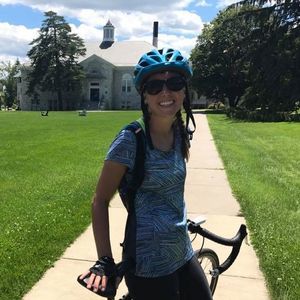 Meet your Posher, Laura